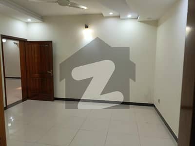 میڈیا ٹاؤن ۔ بلاک اے میڈیا ٹاؤن,راولپنڈی میں 2 کمروں کا 6 مرلہ زیریں پورشن 53.0 ہزار میں کرایہ پر دستیاب ہے۔