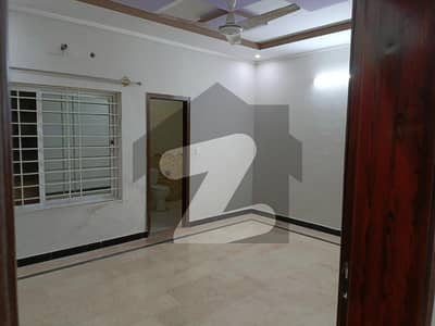 Beautiful Independent Seperate Double Story House, Full House Available inn Pwd Ideal location +point Gas Available This House