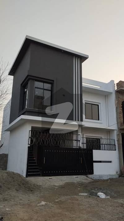 بنی گالہ اسلام آباد میں 6 کمروں کا 5 مرلہ مکان 2.5 کروڑ میں برائے فروخت۔