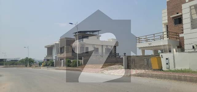 1 Kanal (500 Yards) Plot Prime Location of Zafar Iqbal Avenue Sec F, DHA 5 Islamabad DEM 3.40 Crore Negotiable