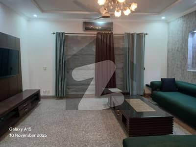 ڈی ایچ اے فیز 4 ڈیفنس (ڈی ایچ اے),لاہور میں 6 کمروں کا 1 کنال مکان 9.25 کروڑ میں برائے فروخت۔