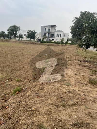 11.36 Marla Plot Available At Hot Location Near To park Mosque & Commercial At Reasonable Price In New Lahore City phase 2 A Block All Duse Clear