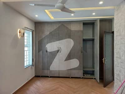 10 Marla House For Rent | Lake City Lahore