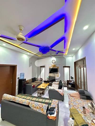 جوبلی ٹاؤن لاہور میں 5 کمروں کا 5 مرلہ مکان 1.0 لاکھ میں کرایہ پر دستیاب ہے۔