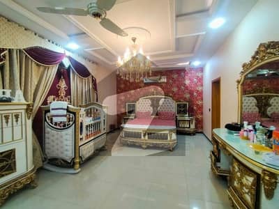 ویلینشیاء ہاؤسنگ سوسائٹی لاہور میں 5 کمروں کا 16 مرلہ مکان 2.0 لاکھ میں کرایہ پر دستیاب ہے۔