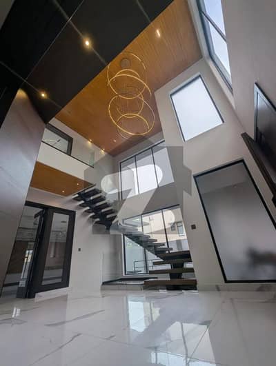 1 Kanal Luxury House For Sale in Reasonable Demand | Lake City Lahore