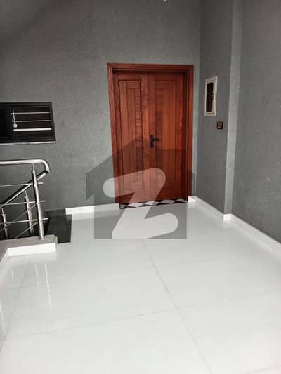 نشیمنِ اقبال فیز 2 نشیمنِ اقبال,لاہور میں 3 کمروں کا 5 مرلہ بالائی پورشن 50.0 ہزار میں کرایہ پر دستیاب ہے۔