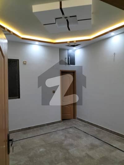 گلزارِ ہجری سکیم 33,کراچی میں 2 کمروں کا 5 مرلہ بالائی پورشن 35.0 ہزار میں کرایہ پر دستیاب ہے۔