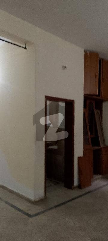 flat 2 floor for rent in Al hamed colony opp Neelam block Iqbal town Lahore