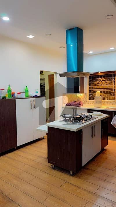 1 Kanal Tile Floor House At Hotest Location Of Airline