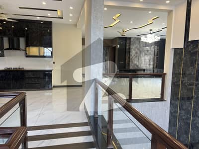 1 KANAL HOUSE FOR SALE