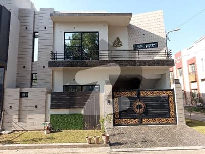 فور سِیزن ہاؤسنگ فیصل آباد میں 4 مرلہ مکان 2.25 کروڑ میں برائے فروخت۔