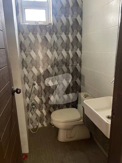 Prime Office Space for Rent 720 Sq Ft with Lift Access Prime Office Space for Rent 720 Sq Ft with Lift Access