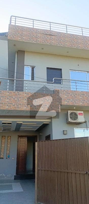 10 Marla House For Sale In LDA AVENUE 1 With 10kw Solar System