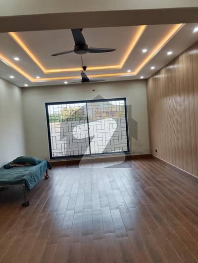 واپڈا ٹاؤن لاہور میں 6 کمروں کا 1 کنال مکان 6.0 کروڑ میں برائے فروخت۔