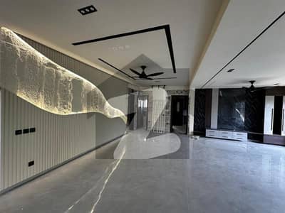 آئی ۔ 8/2 آئی ۔ 8,اسلام آباد میں 9 کمروں کا 1 کنال مکان 25.5 کروڑ میں برائے فروخت۔