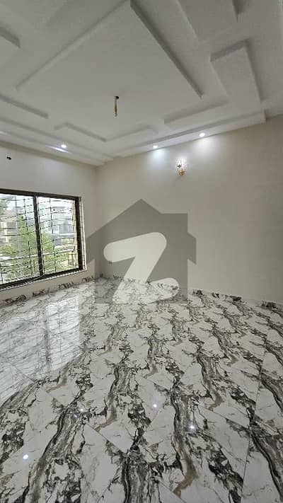 8 Marla Brand New House For Sale In Bahria Nasheman,Lahore