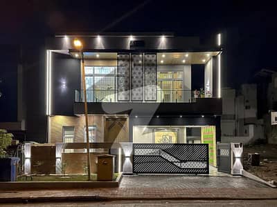 بحریہ گرینز۔ اوورسیز انکلیو - سیکٹر 2 بحریہ گرینز۔ اوورسیز انکلیو,بحریہ ٹاؤن فیز 8,بحریہ ٹاؤن راولپنڈی,راولپنڈی میں 5 کمروں کا 10 مرلہ مکان 5.65 کروڑ میں برائے فروخت۔