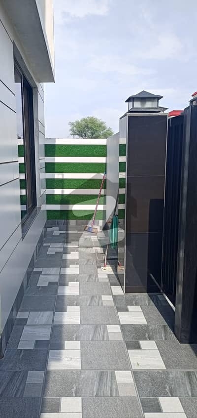 خیابانِ امین ۔ بلاک ایل خیابانِ امین,لاہور میں 3 کمروں کا 5 مرلہ مکان 1.5 کروڑ میں برائے فروخت۔