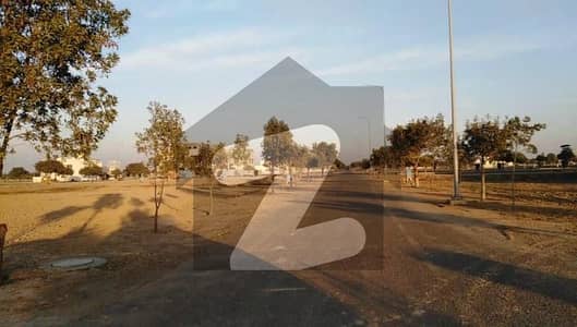 11 Marla Facing Park Corner Plot For Sale