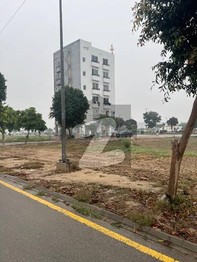 5 MARLA COMMERCIAL PLOT FOR SALE MAIN KI BAKE NEAR TO BAHRAI TOW N LAHORE NEAR TO RING ROAD SL#3 INTERCHANGE INVESTMENT OPPORTUNITY TIME ON GROUND PLOT FOR SALE IN NEW LAHORE CIT PHASE 2