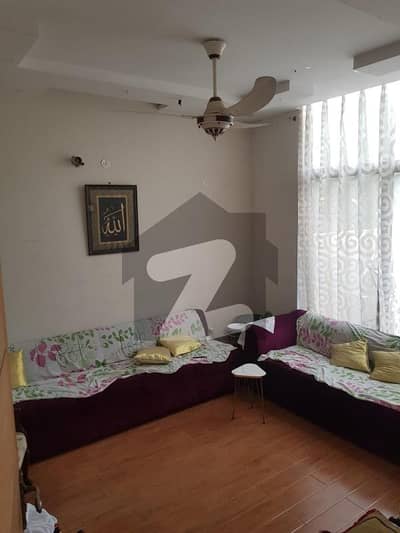 ڈی ایچ اے 11 رہبر لاہور میں 6 کمروں کا 10 مرلہ مکان 2.0 لاکھ میں کرایہ پر دستیاب ہے۔