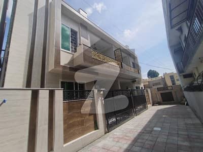 house for sale double story location Habiullaha colony