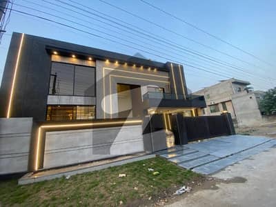 NESPAK PHASE 3 (Near DHA Rahbar), LAHORE 6 7 Bathroom 40 Feet Road House For Sale