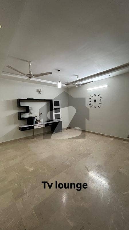 10 Marla Upper Portion For Rent 10 Marla Upper Portion For Rent