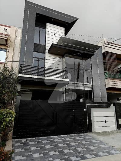 آئی ۔ 14 اسلام آباد میں 5 کمروں کا 6 مرلہ مکان 3.25 کروڑ میں برائے فروخت۔