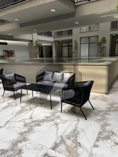 سکائی پارک ون گلبرگ گرینز,گلبرگ,اسلام آباد میں 2 کمروں کا 7 مرلہ فلیٹ 1.5 لاکھ میں کرایہ پر دستیاب ہے۔