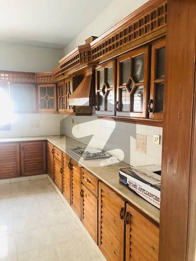 ڈی ایچ اے فیز 7 ڈی ایچ اے ڈیفینس,کراچی میں 6 کمروں کا 1 کنال مکان 10.9 کروڑ میں برائے فروخت۔