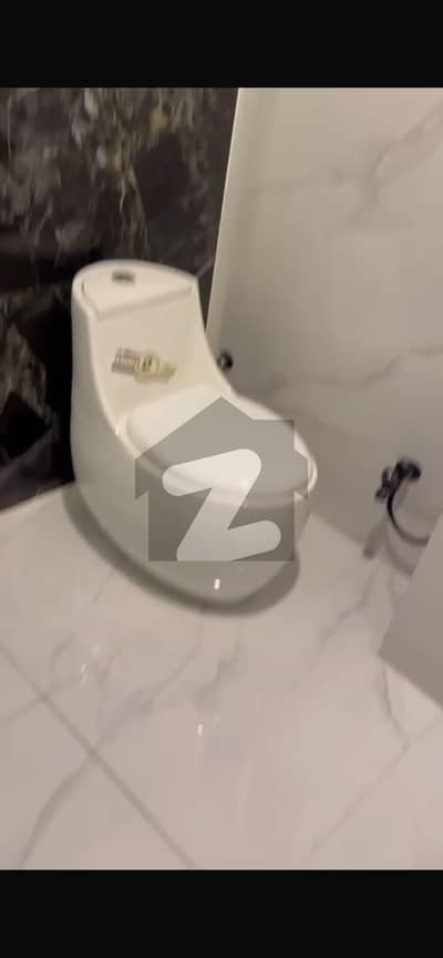 بحریہ ٹاؤن قائد بلاک بحریہ ٹاؤن سیکٹر ای,بحریہ ٹاؤن,لاہور میں 1 کمرے کا 3 مرلہ فلیٹ 40.0 ہزار میں کرایہ پر دستیاب ہے۔