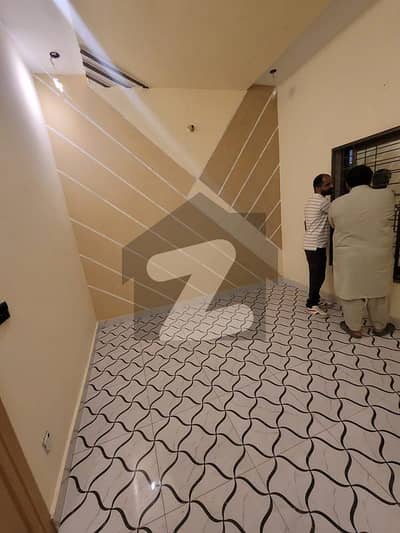 ہائی کورٹ سوسائٹی لاہور میں 1 کمرے کا 3 مرلہ زیریں پورشن 35.0 ہزار میں کرایہ پر دستیاب ہے۔