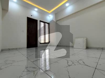 کنٹری ہائٹس سکیم 33,کراچی میں 2 کمروں کا 4 مرلہ فلیٹ 85.0 لاکھ میں برائے فروخت۔