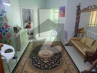 ڈی ایچ اے فیز 4 ڈی ایچ اے ڈیفینس,کراچی میں 4 کمروں کا 12 مرلہ مکان 9.5 کروڑ میں برائے فروخت۔