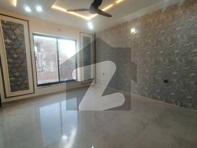 Prime Location 10 Marla House Is Available For Rent