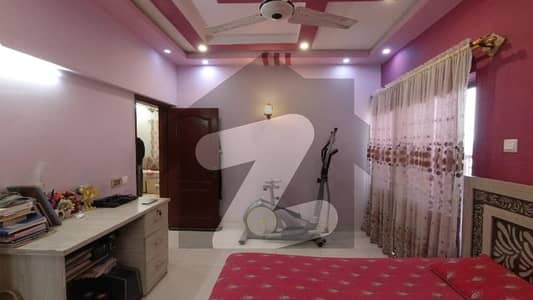 گلشنِ اقبال - بلاک 2 گلشنِ اقبال,گلشنِ اقبال ٹاؤن,کراچی میں 3 کمروں کا 8 مرلہ فلیٹ 3.2 کروڑ میں برائے فروخت۔