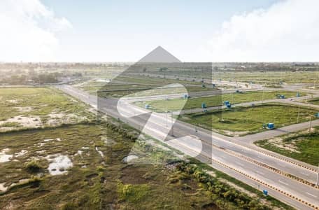 ڈی ایچ اے فیز 8 - بلاک زیڈ 5 ڈی ایچ اے فیز 8,ڈی ایچ اے ڈیفینس,لاہور میں 5 مرلہ رہائشی پلاٹ 60.0 لاکھ میں برائے فروخت۔