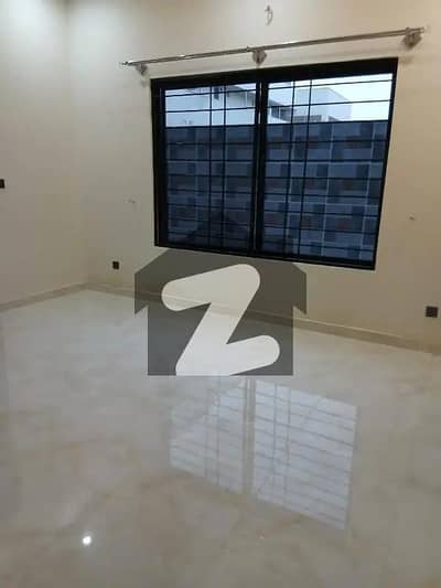 Upper Portion Available For Rent