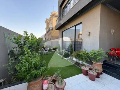 ڈی ایچ اے فیز 3 ڈیفنس (ڈی ایچ اے),لاہور میں 5 کمروں کا 1 کنال مکان 2.0 لاکھ میں کرایہ پر دستیاب ہے۔ ڈی ایچ اے فیز 3 ڈیفنس (ڈی ایچ اے),لاہور میں 5 کمروں کا 1 کنال مکان 2.0 لاکھ میں کرایہ پر دستیاب ہے۔