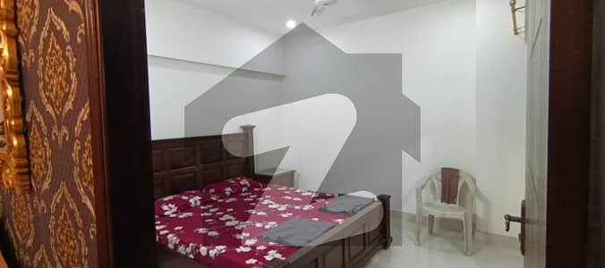 بخاری کمرشل ایریا ڈی ایچ اے فیز 6,ڈی ایچ اے ڈیفینس,کراچی میں 3 کمروں کا 7 مرلہ فلیٹ 4.0 کروڑ میں برائے فروخت۔