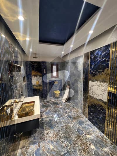 ڈی ایچ اے فیز 5 ڈی ایچ اے ڈیفینس,کراچی میں 6 کمروں کا 1 کنال مکان 15.0 کروڑ میں برائے فروخت۔