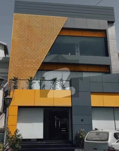 Gulshan-e-Iqbal, Block-7, Karachi 147 Yards BUILDING for Sale.