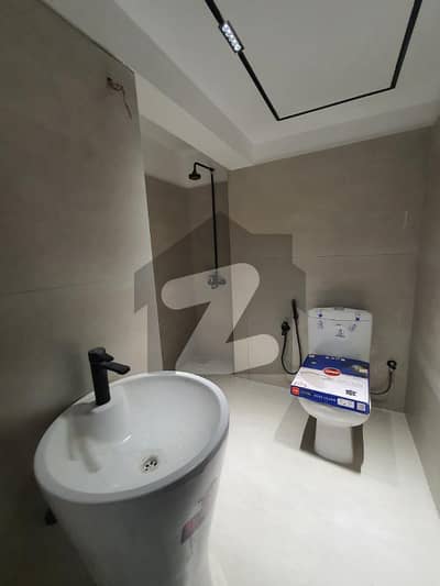 ڈی ایچ اے فیز 6 ڈی ایچ اے ڈیفینس,کراچی میں 2 کمروں کا 4 مرلہ فلیٹ 1.85 کروڑ میں برائے فروخت۔