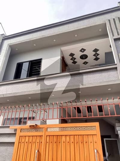 نیو سٹی فیز 2 نیو سٹی,واہ میں 5 کمروں کا 6 مرلہ مکان 2.05 کروڑ میں برائے فروخت۔