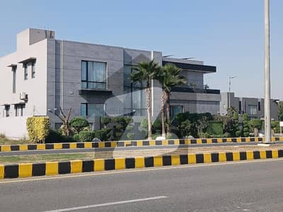 ڈی ایچ اے فیز 7 - بلاک ٹی فیز 7,ڈیفنس (ڈی ایچ اے),لاہور میں 1 کنال رہائشی پلاٹ 3.4 کروڑ میں برائے فروخت۔