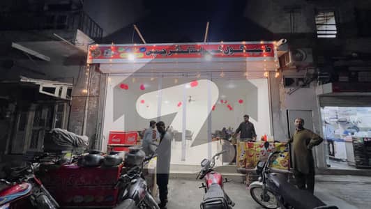 کینٹ ملتان میں 3 مرلہ دکان 1.65 کروڑ میں برائے فروخت۔