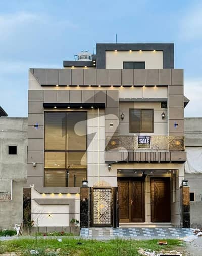 سینٹرل پارک ہاؤسنگ سکیم لاہور میں 4 کمروں کا 5 مرلہ مکان 2.2 کروڑ میں برائے فروخت۔