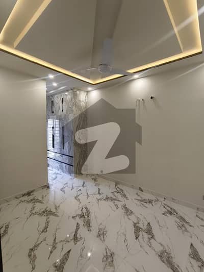 10 Marla Full House Available For Rent In Bahria Town Phase 8 Rawalpindi